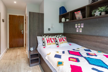 En Suite - Image 1